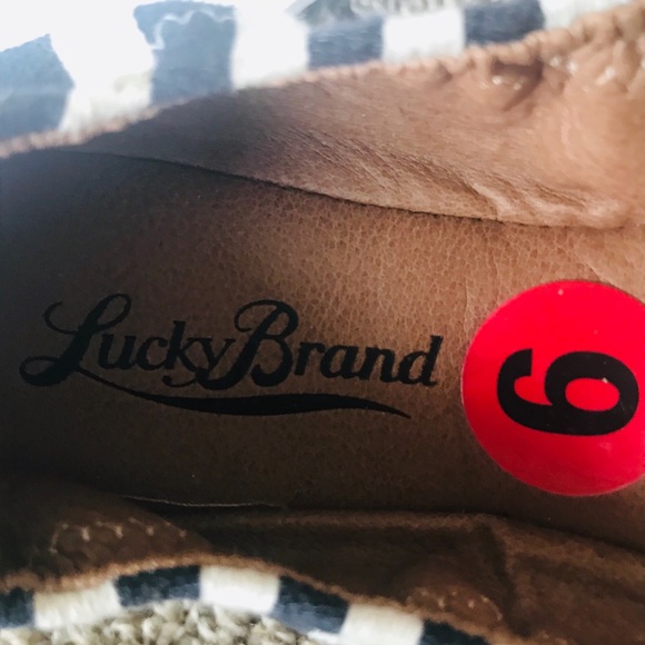Lucky brand flats: Bin A2 - Picture 7 of 7